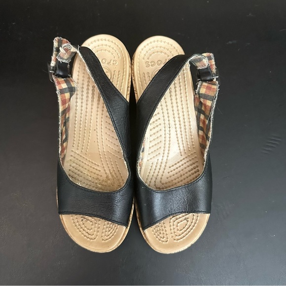 Crocs Womens A Leigh Leather Peep Toe Slingback Cork Wedge Sandals Black Size 6 - Picture 6 of 9